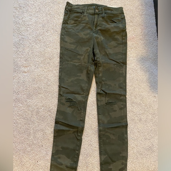 American Eagle Outfitters AEO Camo Green Ripped Stretch High Waisted Jeans - Picture 6 of 10
